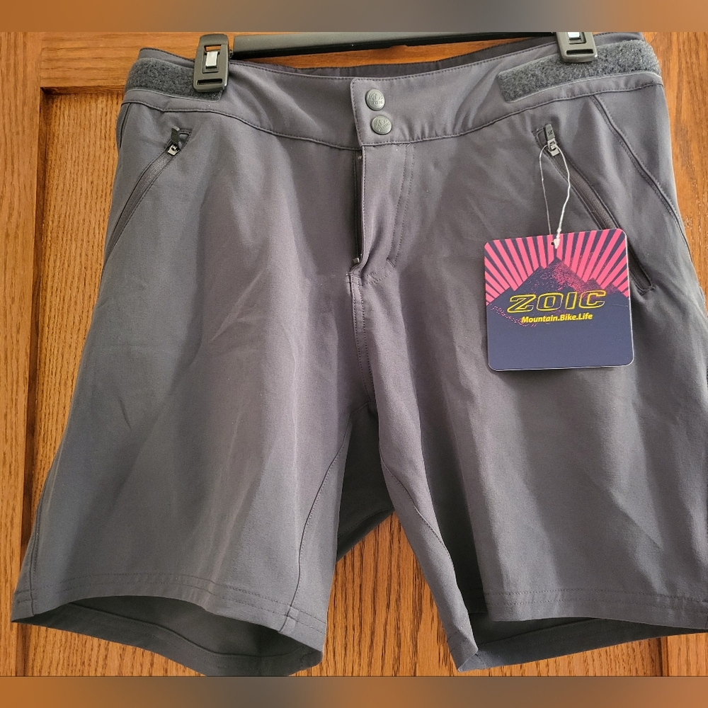 Women's ZOIC Naveah 7 Gray Mountain Bike Shorts, M, no Liner, never worn